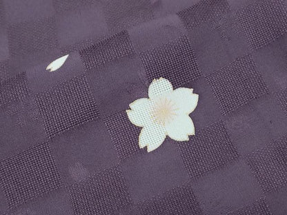 平和屋着物＊夏物　小紋　市松文紗　舞桜文　金彩　正絹　逸品　CABI1447th
