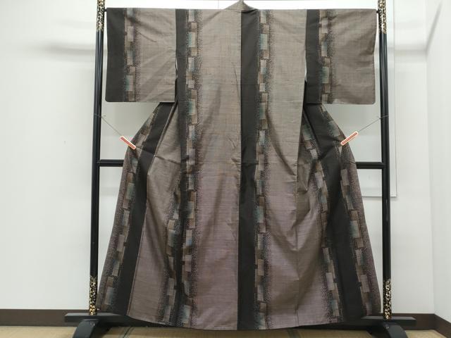 平和屋着物●本場大島紬　9マルキ　短冊重ね花文　やまと誂製　正絹　逸品　CABI1525th