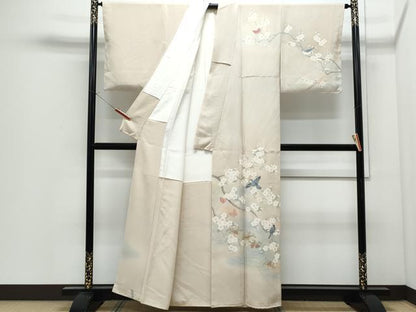 平和屋着物●訪問着　刺繍　休み鳥　枝花舞蝶文　暈し染め　金糸　正絹　逸品　CABI1537th