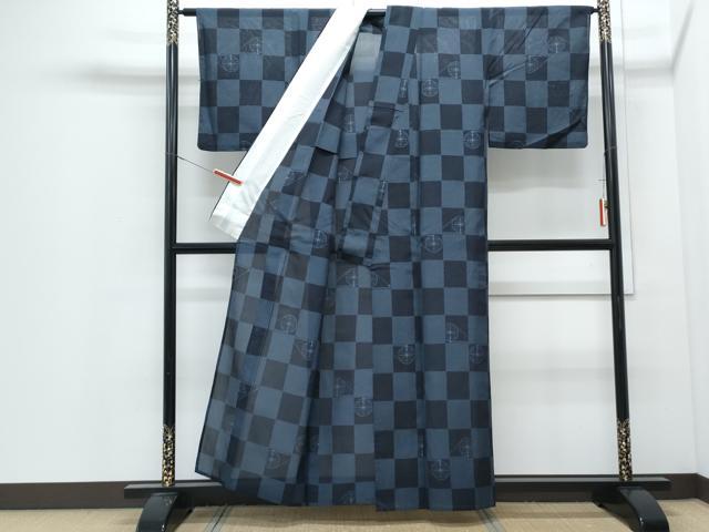 平和屋着物＊夏物　本場大島紬　夏大島　市松糸車文　正絹　逸品　CABI1597th