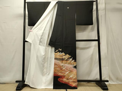 平和屋着物■豪華黒留袖　駒刺繍　吉祥飛鶴松文　暈し染め　金銀彩　正絹　逸品　CABI1691oy