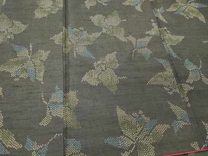 平和屋着物■上質な紬　舞花文　黒地　正絹　逸品　CABI1942oy