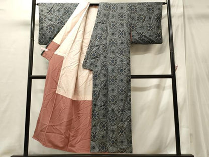 平和屋着物■上質な紬　舞花文　正絹　逸品　CABI1952oy