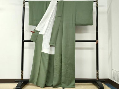 平和屋着物●豪華色留袖　人物風景地紋　松葉色　正絹　逸品　CABI2024yc