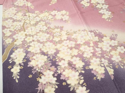 平和屋着物●豪華振袖　駒刺繍　舞桜文　暈し染め　金通し地　正絹　逸品　CABI2054yc