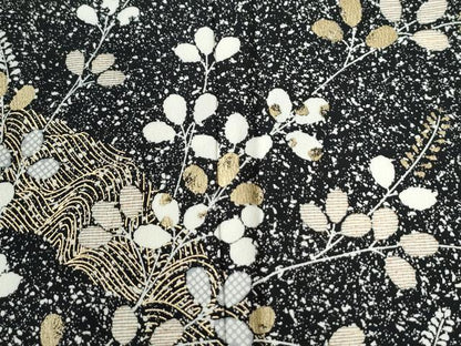 平和屋着物●訪問着　流水草花文　たたき染め　黒地　金彩　正絹　逸品　CABI2087yc