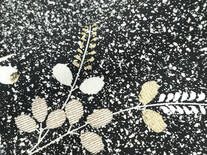 平和屋着物●訪問着　流水草花文　たたき染め　黒地　金彩　正絹　逸品　CABI2087yc