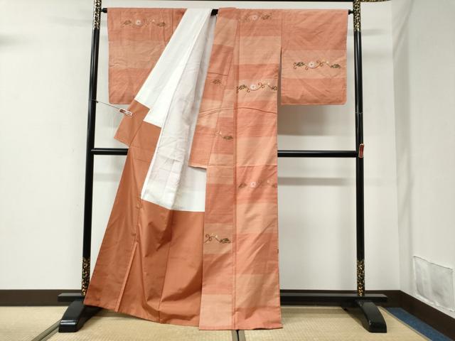 平和屋着物●上質な紬　市松花唐草文　正絹　逸品　未使用　CABI2147yc