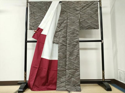 平和屋着物●本場大島紬　9マルキ　色紙重ね文　正絹　逸品　CABI2158yc