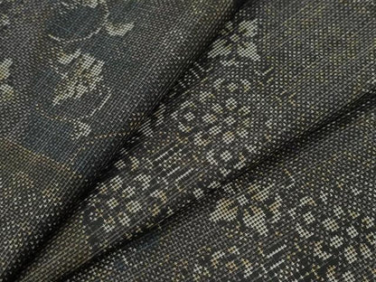 平和屋着物●本場大島紬　9マルキ　亀甲重ね花唐草文　正絹　逸品　未使用　CABI2160yc