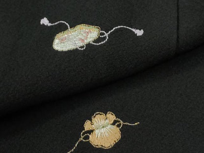 平和屋着物●訪問着　総刺繍　文箱宝尽くし文　黒地　金糸　正絹　逸品　CABI2163yc