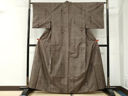 平和屋着物●本場大島紬　7マルキ　色紙重ね吉祥花文　正絹　逸品　CABI2179yc