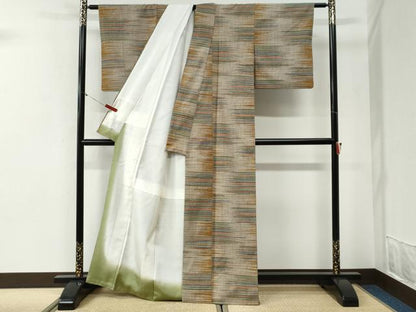 平和屋着物●上質な紬　霞文　正絹　逸品　CABI2189yc