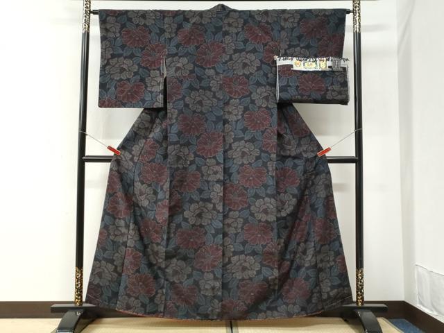 平和屋着物●結城紬　奥順　はたおり娘　草花文　証紙付き正絹　逸品　未使用　CABI2211yc