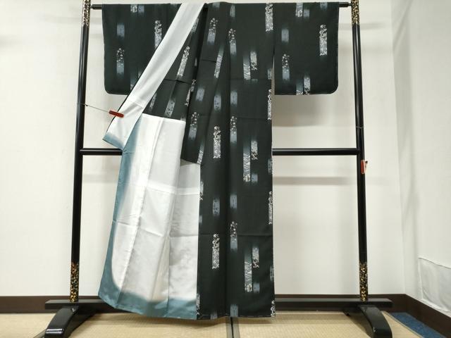 平和屋着物●小紋　胴抜き仕立て　霞草花文　黒地　洗える着物　未使用　CABI2212yc