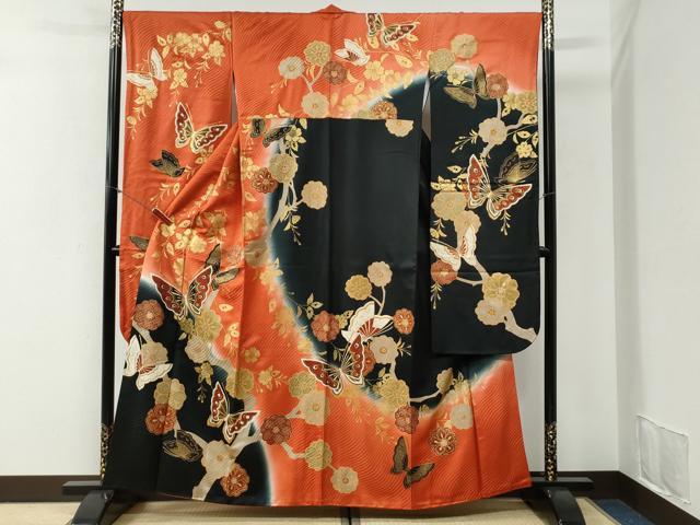 平和屋着物●豪華振袖　花蝶文　暈し染め　金彩　正絹　逸品　CABI2229yc