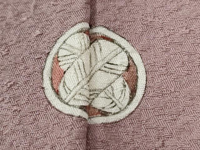 平和屋着物●上質な色無地　紋意匠　梅鼠色　正絹　逸品　CABI2317yc