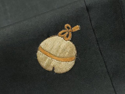 平和屋着物●本場縞大島紬　色留訪問着　総刺繍　猫　鈴　毬　正絹　逸品　CABI2330yc