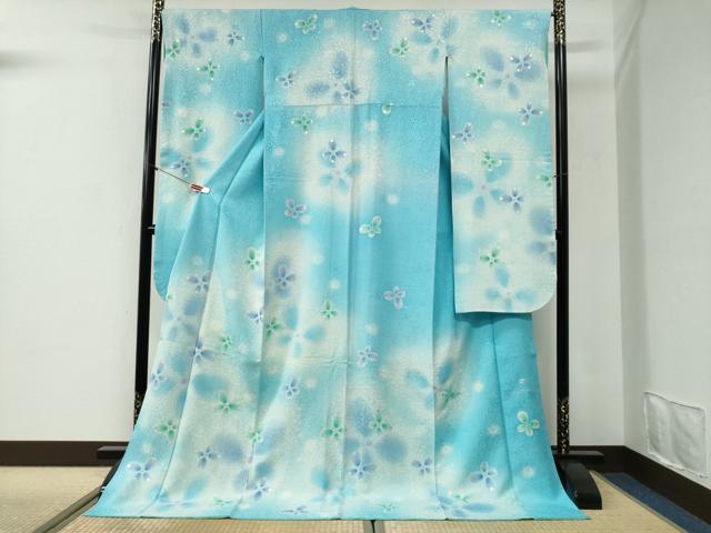 平和屋着物●豪華振袖　舞花文　ラメ糸　暈し染め　銀通し地　正絹　逸品　CABI2338yc