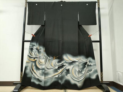平和屋着物●豪華黒留袖　刺繍　龍　暈し染め　金銀彩　正絹　逸品　CABI2340yc