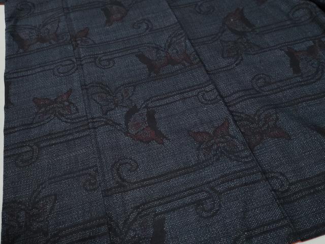 平和屋着物●本場結城紬　重要無形文化財　80亀甲　舞蝶唐草文　正絹　逸品　CABI2385yc