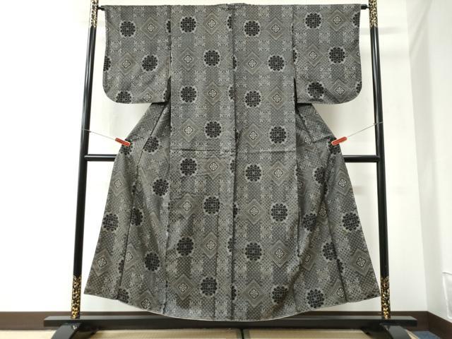 平和屋着物●本場大島紬　龍郷絣　正絹　逸品　CABI2413yc