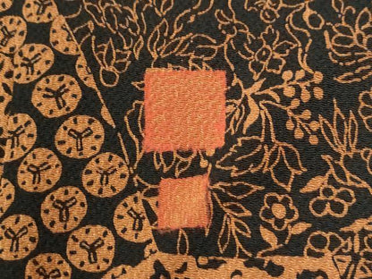 平和屋着物●上質な小紋　作家物　型染め　切嵌吉祥花文　黒地　鬼しぼ縮緬　正絹　逸品　CABI2420yc
