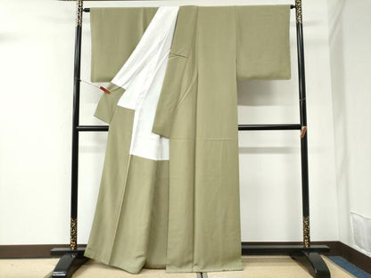 平和屋着物●染師　故・山代谷隆監修　色無地　柳茶色　正絹　逸品　未使用　CABI2421yc