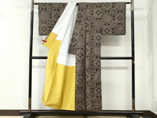 平和屋着物●本場大島紬　龍郷絣　正絹　逸品　CABI2434yc