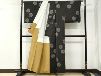 平和屋着物●本場大島紬　7マルキ　地空き　舞葉文　正絹　逸品　CABI2481yc