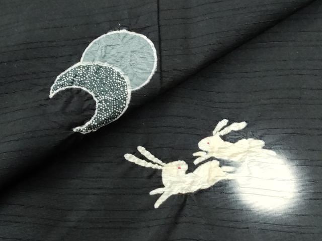 平和屋着物●野村一峰　訪問着　紬地　兎　三日月　蛍暈し　黒地　正絹　逸品　CABI2506yc