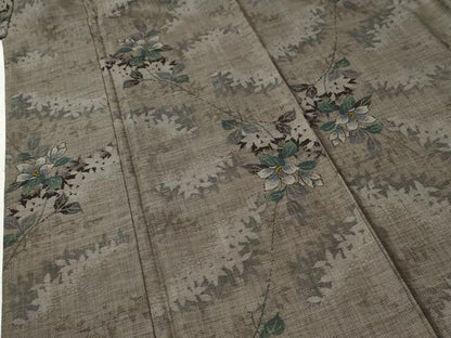 平和屋着物●本場大島紬　9マルキ　枝花文　正絹　逸品　CABI2517yc