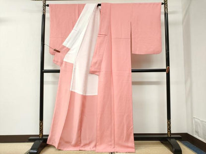 平和屋着物●上質な色無地　紋意匠　珊瑚色　正絹　逸品　CABI2525yc
