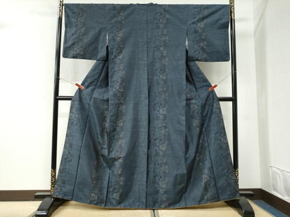 平和屋着物●本場大島紬　葡萄蔦の葉文　やまと誂製　正絹　逸品　CABI2539yc