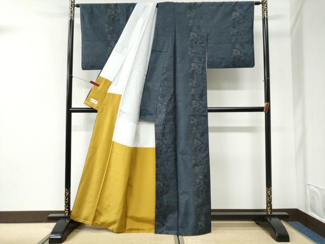 平和屋着物●本場大島紬　葡萄蔦の葉文　やまと誂製　正絹　逸品　CABI2539yc