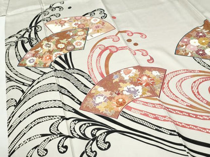 平和屋着物●豪華色留袖　作家物　駒刺繍　立波地紙草花文　金彩　正絹　逸品　CABI2574yc