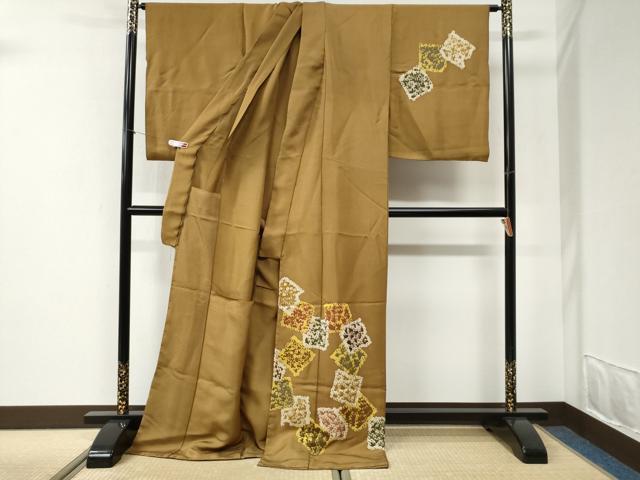 平和屋着物●訪問着　色紙重ね吉祥文　金通し地　仮絵羽　正絹　逸品　未使用　CABI2583yc