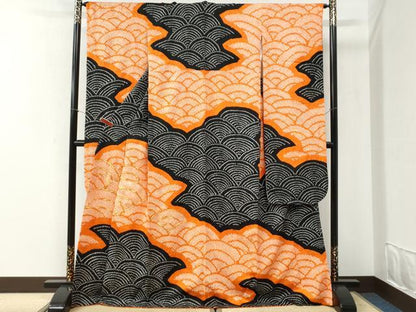 平和屋着物●豪華振袖　総絞り　駒刺繍　青海波　正絹　逸品　CABI2596yc