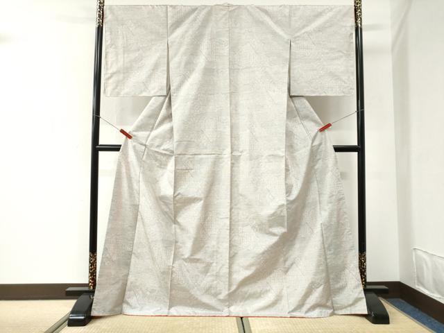 平和屋着物●本場大島紬　白大島　9マルキ　雲取り吉祥花文　ロング丈　正絹　逸品　未使用　CABI2600yc