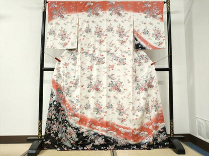平和屋着物●訪問着　飛鳥浜松花蝶文　暈し染め　金彩　正絹　逸品　CABI2606yc