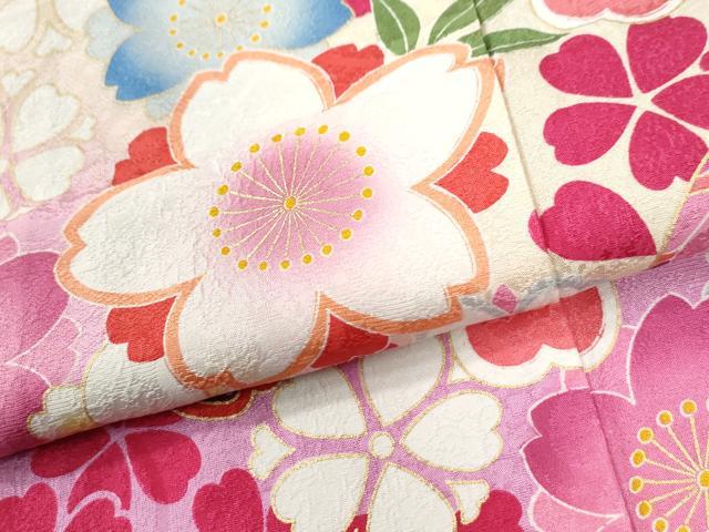 平和屋着物●豪華振袖　駒刺繍　毬舞桜文　暈し染め　金彩　正絹　逸品　CABI2626yc