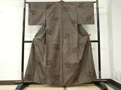 平和屋着物●本場大島紬　7マルキ　色紙重ね更紗花唐草文　正絹　逸品　CABI2642yc