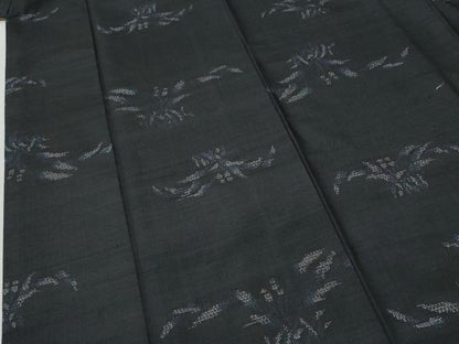 平和屋着物●結城紬　80亀甲　飛び亀甲柄　草花文　正絹　逸品　CABI2650yc