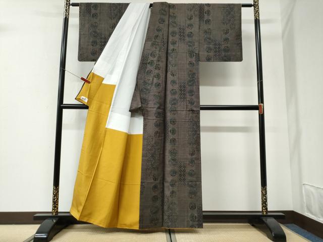 平和屋着物●本場大島紬　9マルキ　草花丸文　やまと誂製　正絹　逸品　CABI2670yc