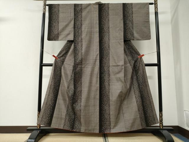 平和屋着物●本場大島紬　9マルキ　草花文　正絹　逸品　CABI2680yc