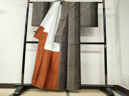平和屋着物●本場大島紬　9マルキ　草花文　正絹　逸品　CABI2680yc