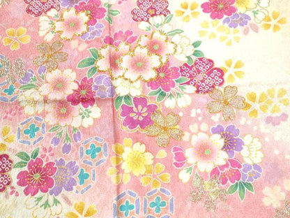 平和屋着物●豪華振袖　駒刺繍　舞桜文　ラメ糸　暈し染め　金通し地　京都きもの友禅扱い　正絹　逸品　CABI2705yc