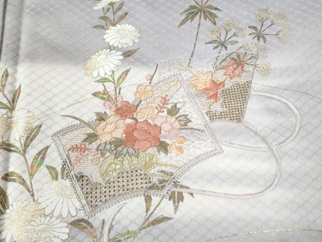 平和屋着物●中国三大刺繍　スワトウ刺繍　訪問着　冊子草花文　暈し染め　金彩　正絹　逸品　CABI2753yc