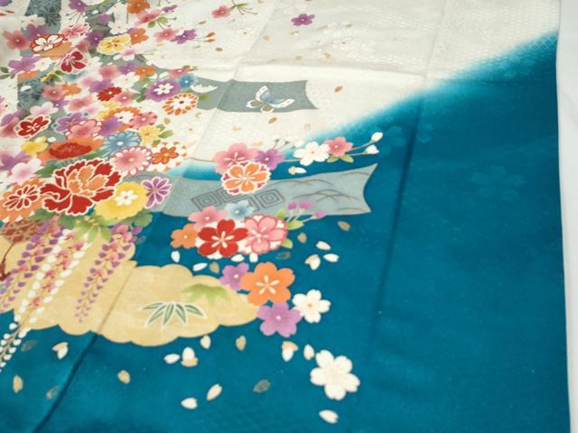 平和屋着物●豪華振袖　駒刺繍　短冊地紙貝桶草花文　暈し染め　銀通し地　正絹　逸品　CABI2757yc