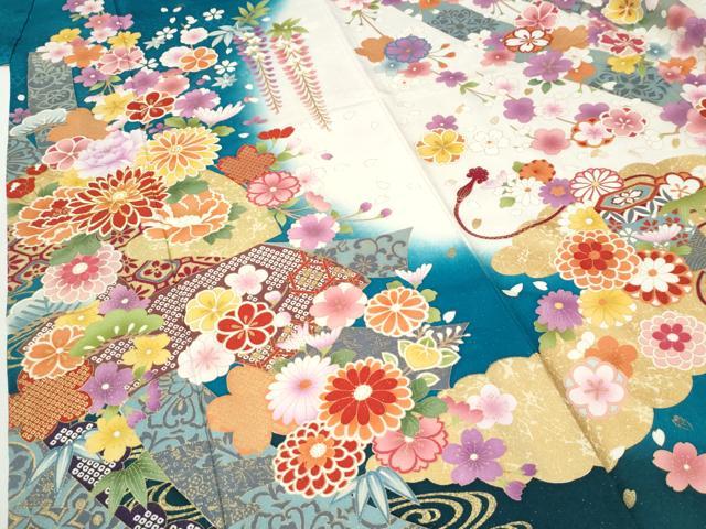平和屋着物●豪華振袖　駒刺繍　短冊地紙貝桶草花文　暈し染め　銀通し地　正絹　逸品　CABI2757yc